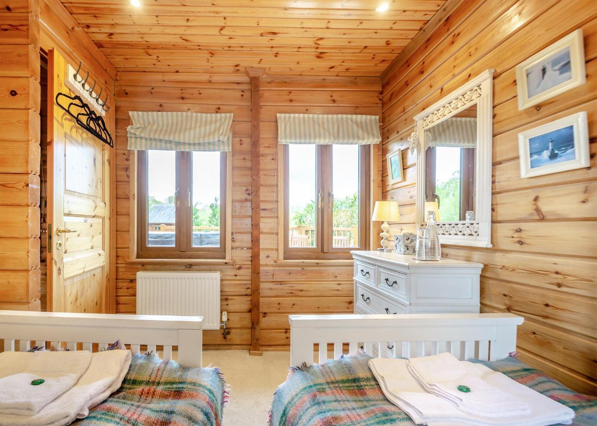 Anglesey Lakeside Lodges Menai Bridge Habitación foto