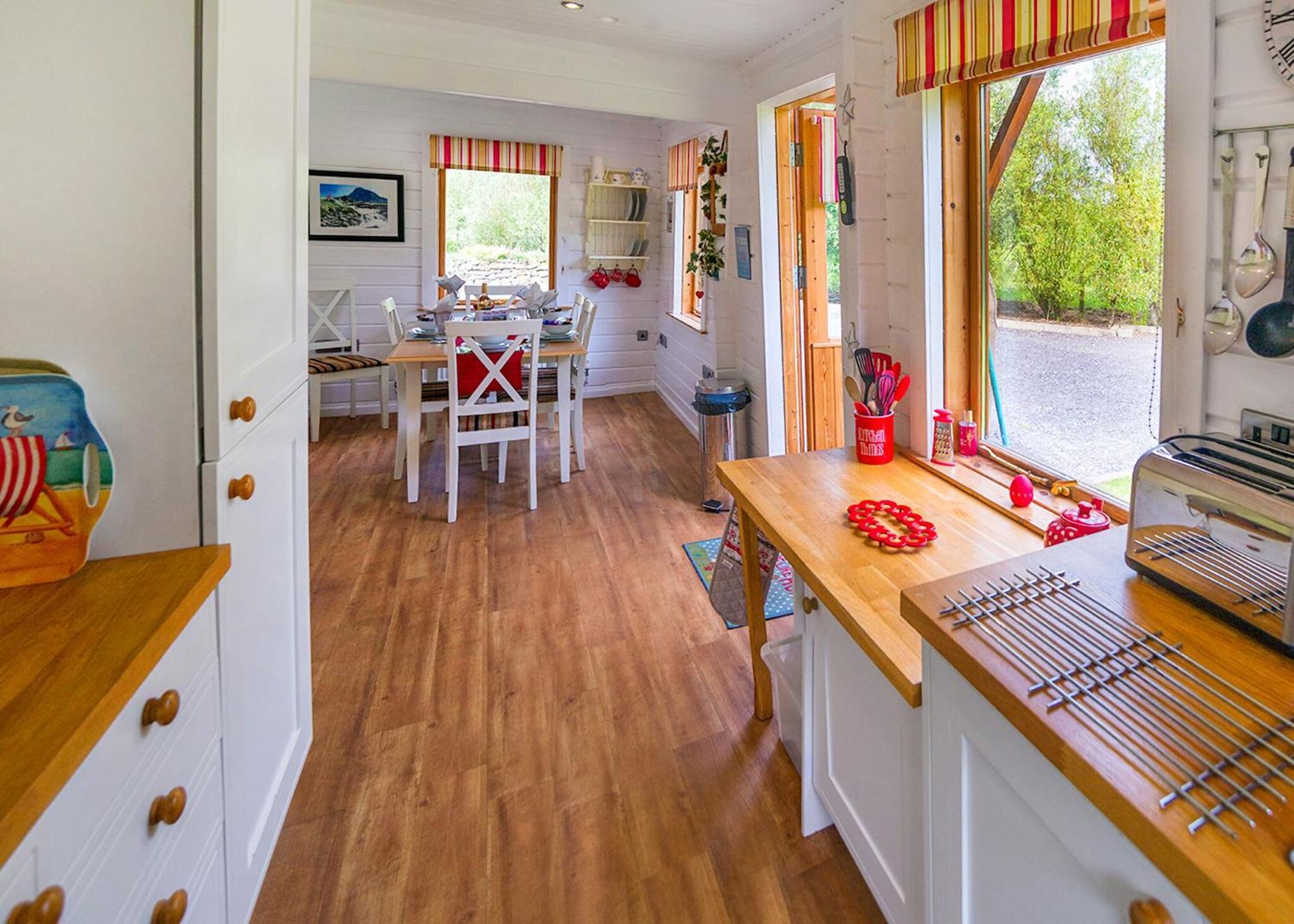 Anglesey Lakeside Lodges Menai Bridge Habitación foto