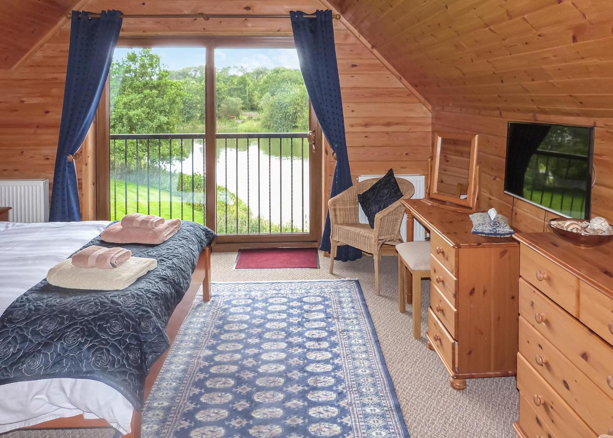 Anglesey Lakeside Lodges Menai Bridge Habitación foto