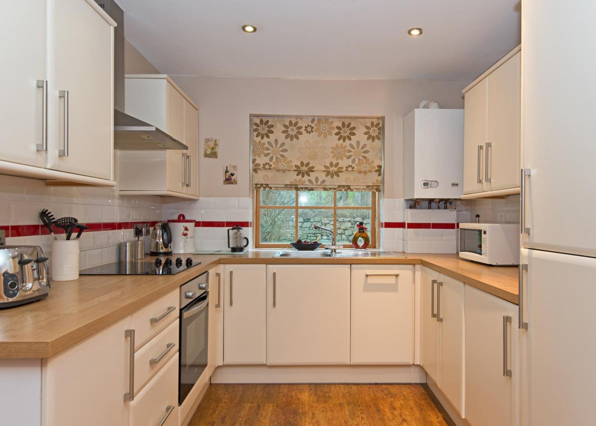 Anglesey Lakeside Lodges Menai Bridge Habitación foto
