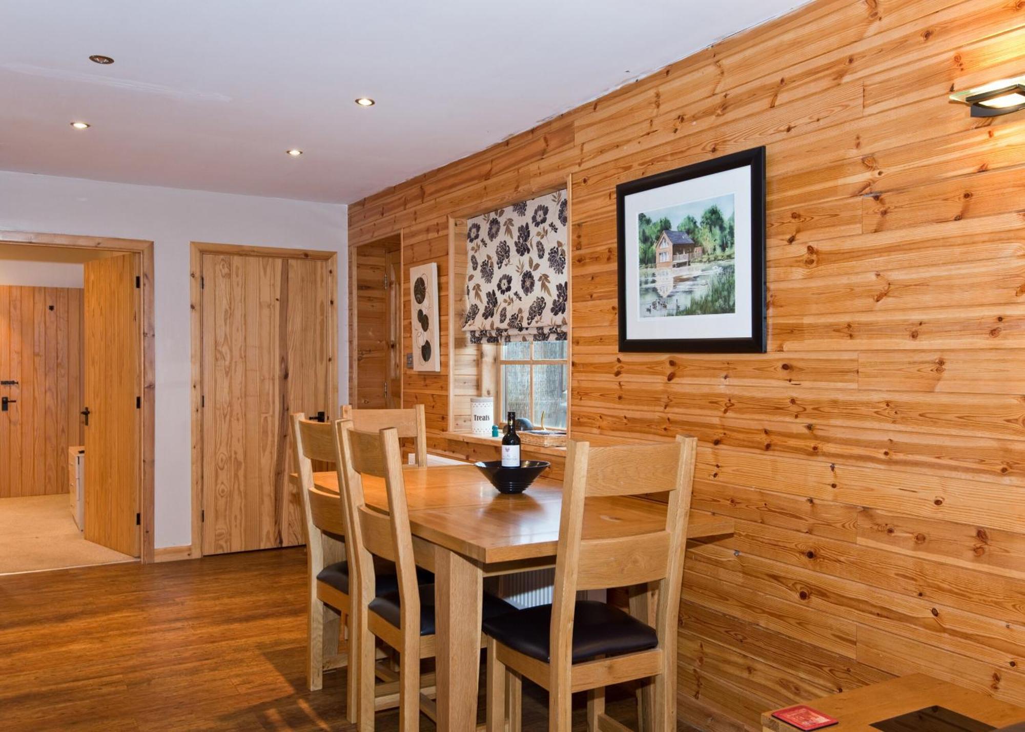 Anglesey Lakeside Lodges Menai Bridge Habitación foto